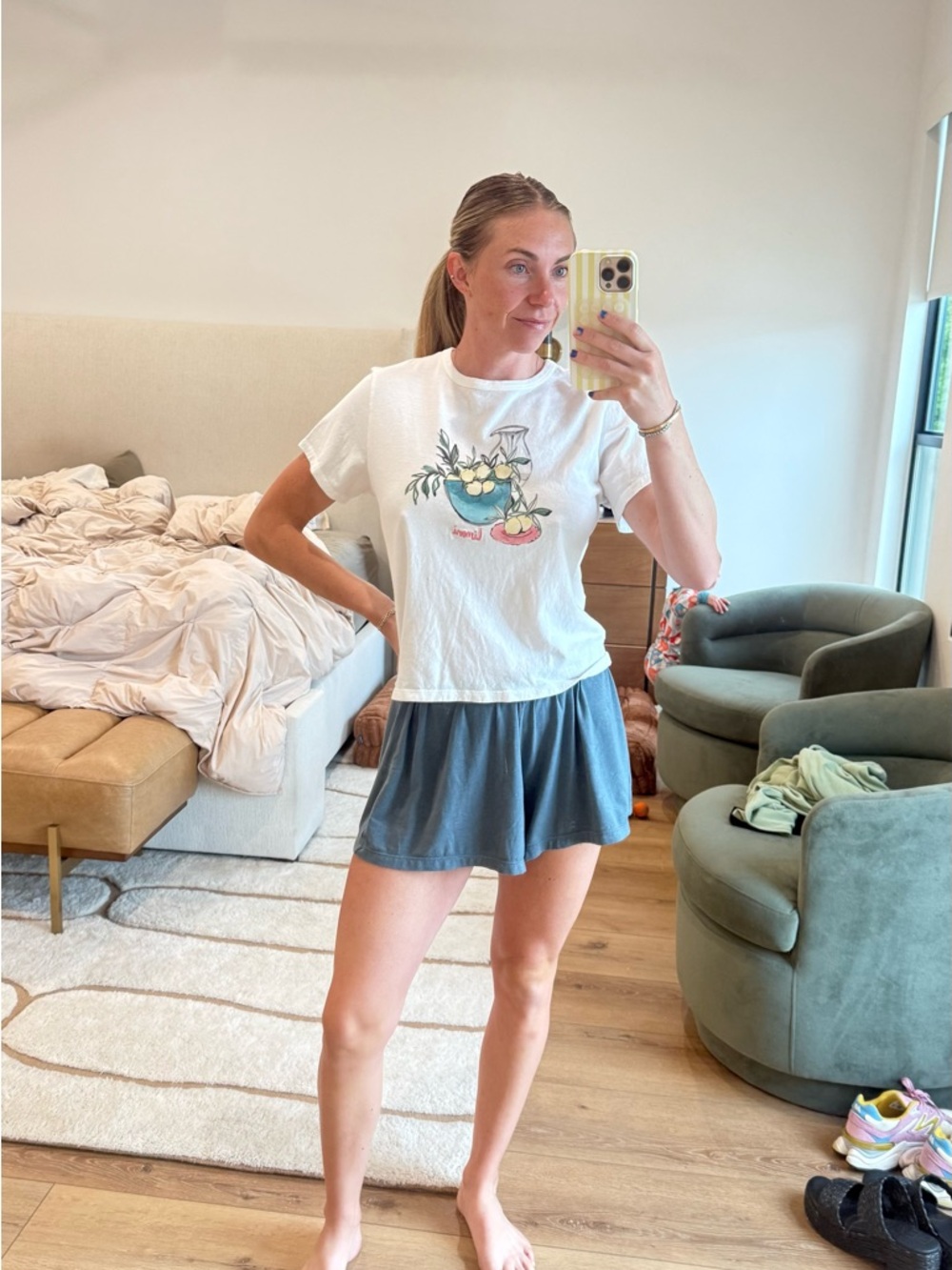 Abercrombie & Fitch White Graphic Short Sleeve Tee